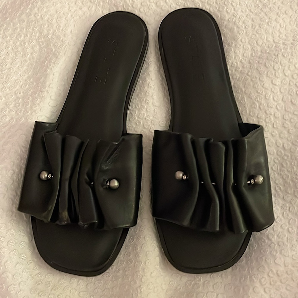 New Nordstrom 1. State Fann Black ruched slide sandals